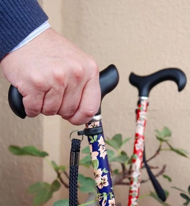 Canne pliante, bâton de marche pour seniors, fleurs rouges / bleues | KMINA | K10020 / K10021 – Image 6